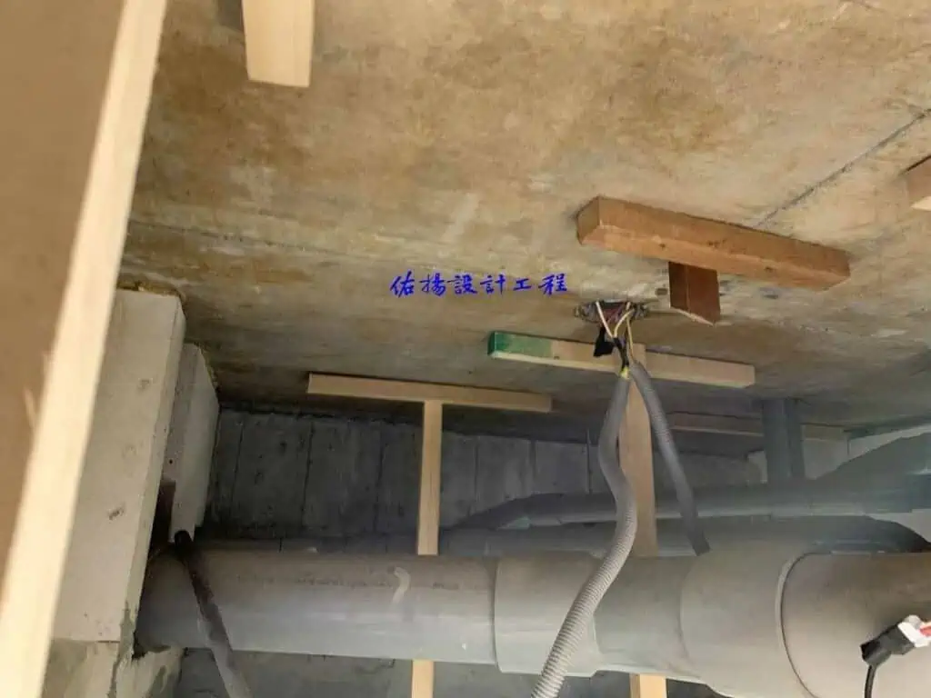 廁所浴室天花板工程-木作角材施工過程T行吊筋2